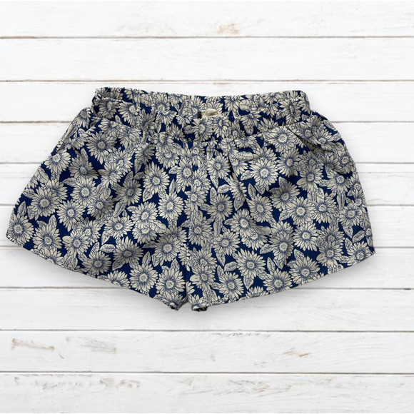 Fifty Street Shorts Womens Size Small High Rise Blue Floral Pocket Flat Front - Picture 3 of 6